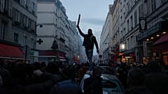 Die kurdische Gemeinde in Frankreich ist aufgebracht und fordert Aufklärung der Hintergründe der Tat