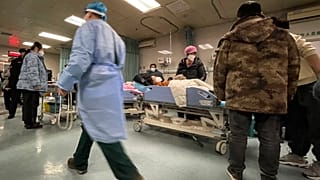 Warum explodieren die Corona-Zahlen in China gerade so? Noch steht die Antwort auf diese Frage aus.