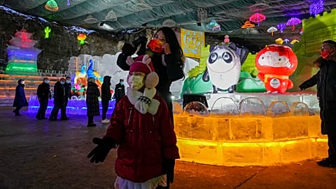 Látogatók a chilei lámpásfesztiválon 2022-ben - képünk illusztráció