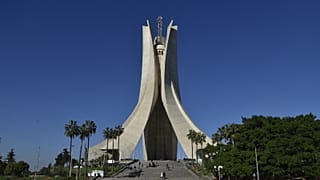 الجزائر