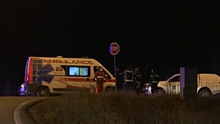 L'autoroute internationale reste fermée