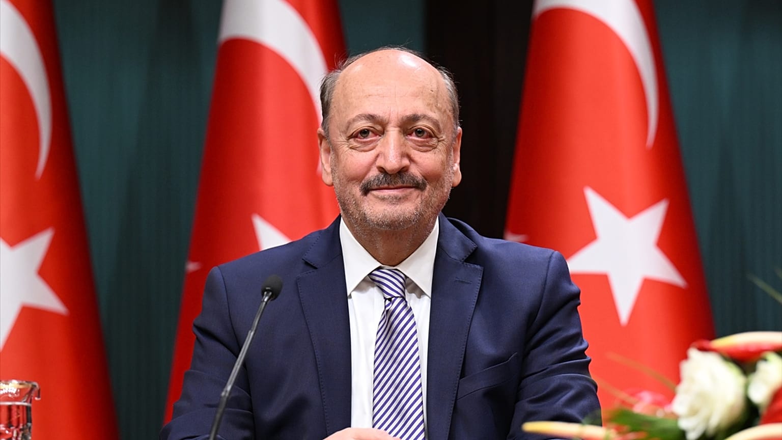 Çalışma ve Sosyal Güvenlik Bakanı Vedat Bilgin, EYT konusunu değerlendirdi