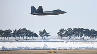 Un avion de chasse sud-coréen en vol.