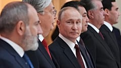 Putyin a Független Államok Közössét alkotó országok vezetőivel tartott informális találkozón Szentpéterváron 2022. december 26-án