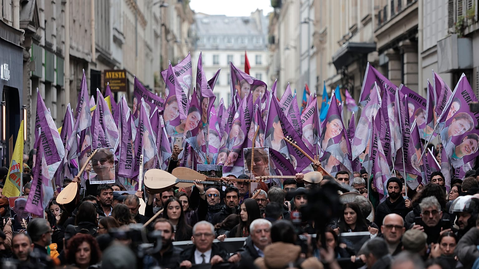 Marche en hommage aux trois Kurdes tués le 23 décembre 2022 à Paris