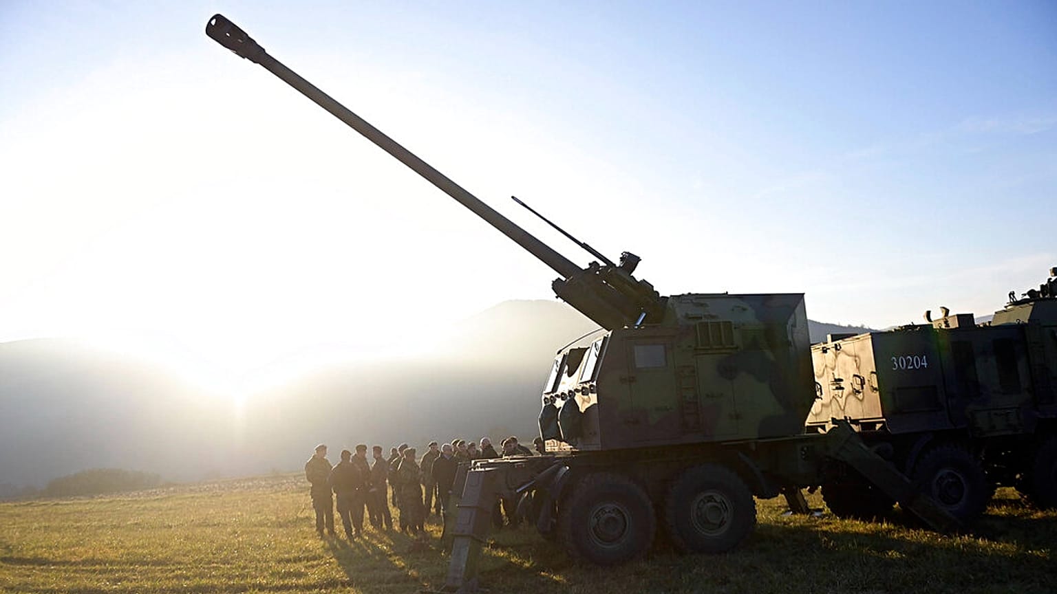 Des soldats serbes près de la ligne administrative avec le Kosovo, 26 décembre 2022.