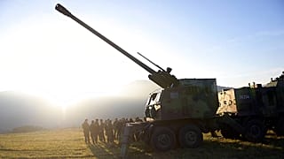 Des soldats serbes près de la ligne administrative avec le Kosovo, 26 décembre 2022.