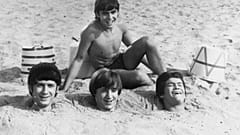 Davy Jones buries his fellow members of The Monkees in 1967