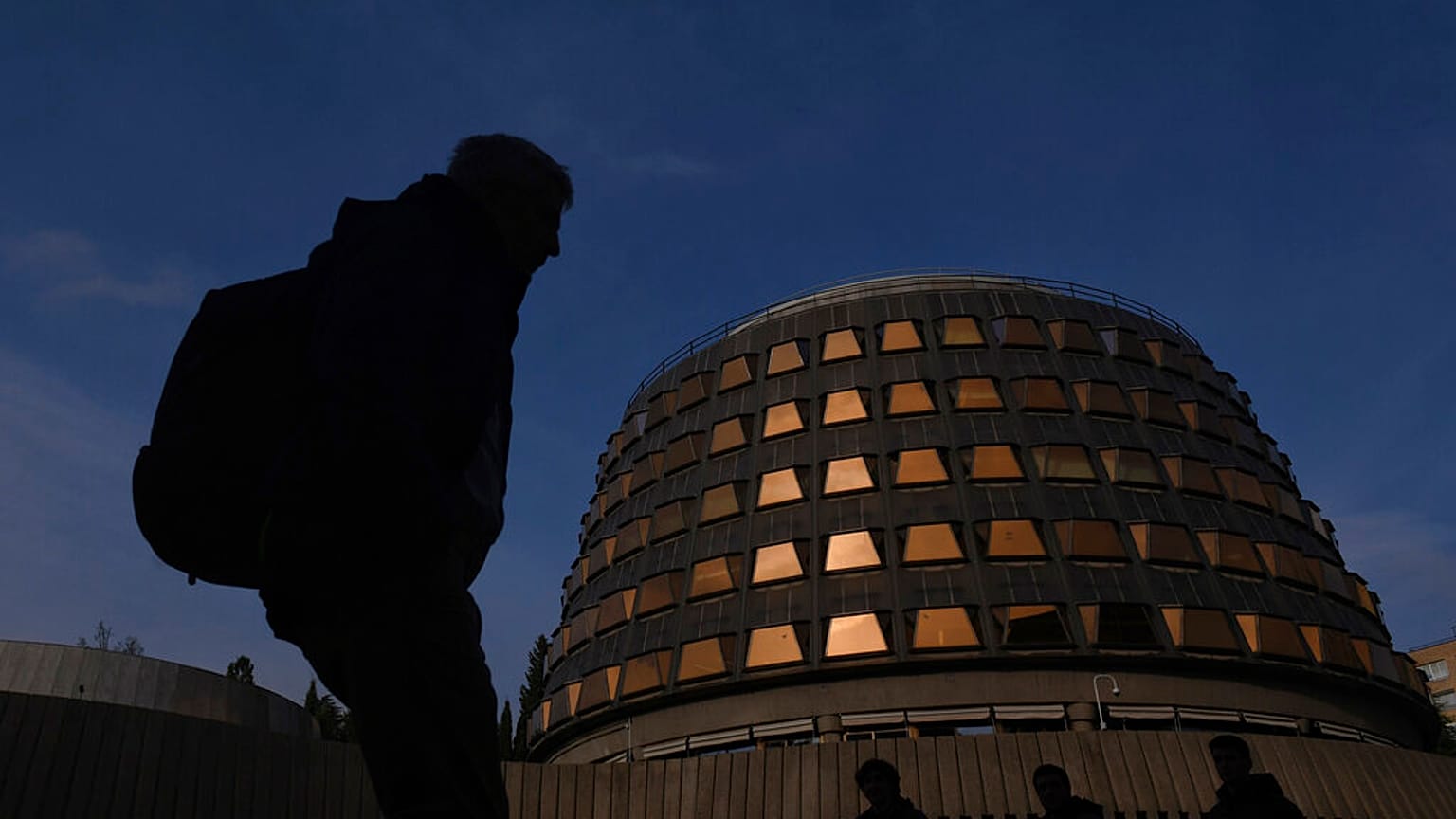Fachada del Tribunal Constitucional de España