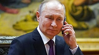 Rusya Devlet Başkanı Vladimir Putin, imzaladığı kararname ile tavan fiyat uygulayacak ülke ve şirketlere petrol ihracatını yasakladı