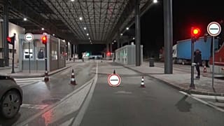Kosova, Sırbistan ile en büyük geçiş noktası olan Merdare Sınır Kapısı'nı kapattı