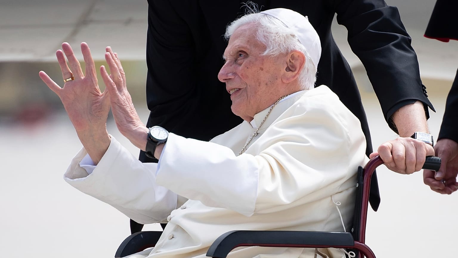 Archives : le pape émérite Benoît XVI à l'aéroport de Munich, le 22 juin 2020 