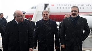 Milli Savunma Bakanı Hulusi Akar Milli İstihbarat Teşkilatı (MİT) Başkanı Hakan Fidan ile Moskova'ya gitti.