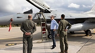 Ο Κυριάκος Μητσοτάκης στην 115 Πτέρυγα Μάχης