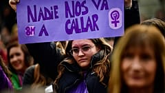 Mujeres en una protesta durante el día Internacional de la Mujer  