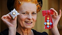 Westwood als Dame Commander of the Order of the British Empire ausgezeichnet. London, 9.6.2006