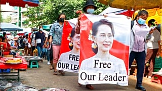 Myanmar Suu Kyi