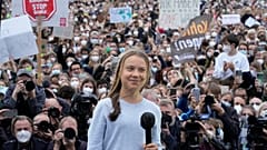 Environmental activist Greta Thunberg blew up the internet last night with her clapback against right wing ‘influencer’ Andrew Tate.