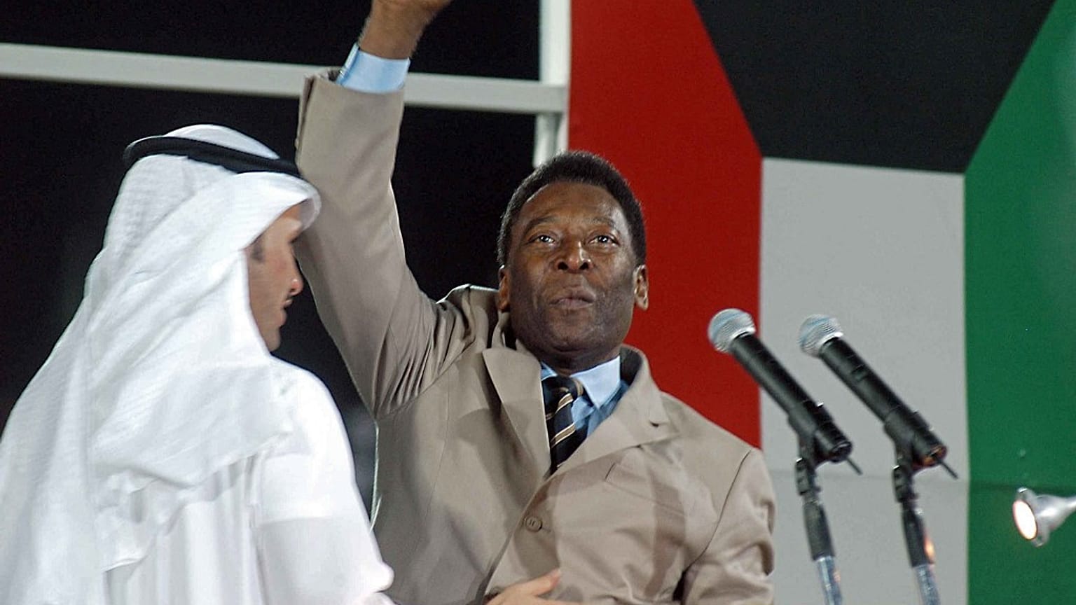 الملك بيليه خلال زيارة إلى الكويت عام 2006