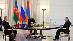Azerbaycan Cumhurbaşkanı İlham Aliyev, Rusya Devlet Başkanı Vladimir Putin ve Ermenistan Başbakanı Nikol Paşinyan