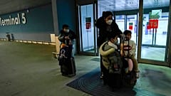 Tras el fracaso de su política "cero-covid", China enfrenta un estallido de contagios.