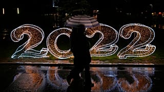 العالم يودع 2022