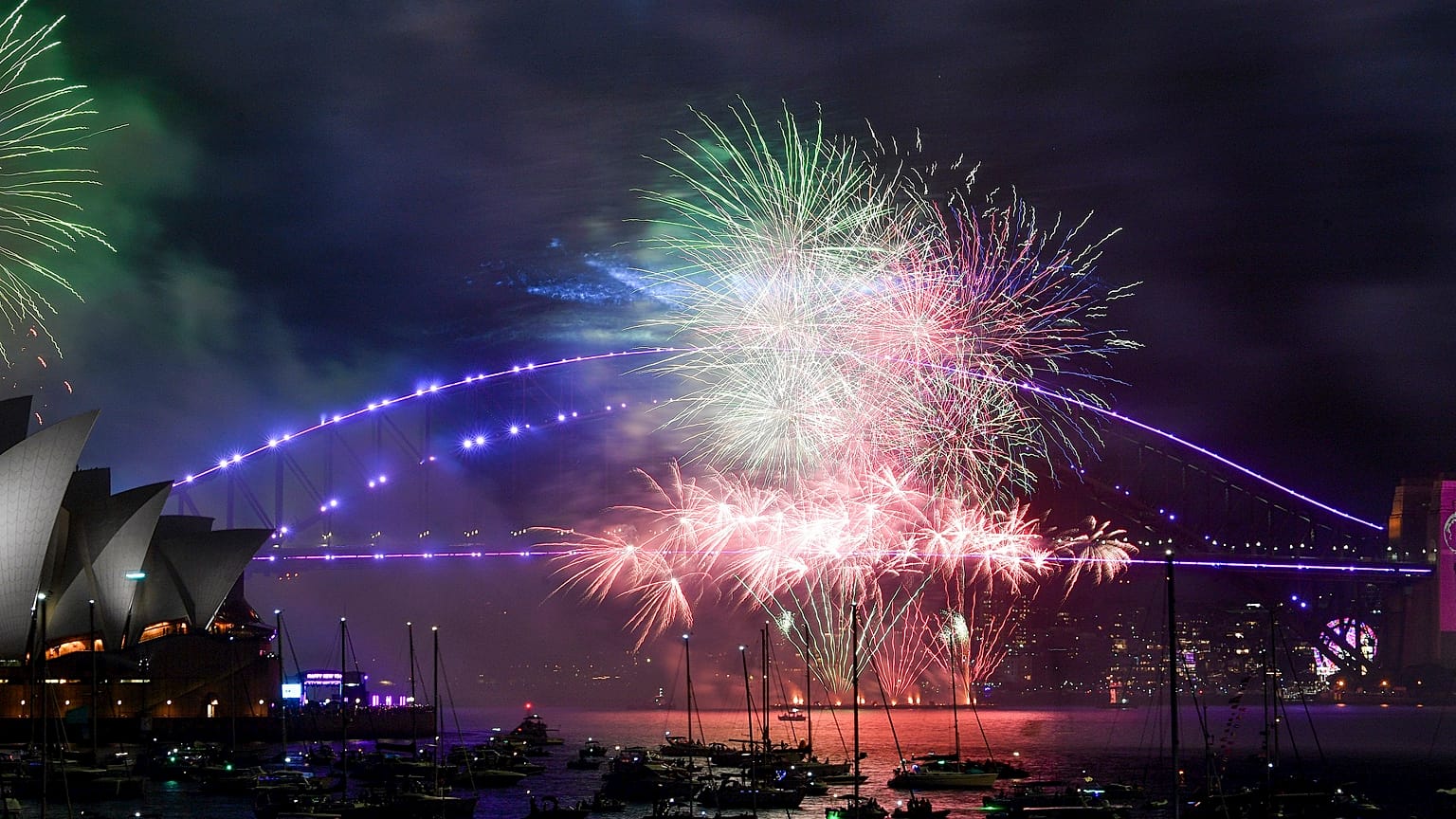 Tűzijáték Sydney-ben 2022. december 31-én