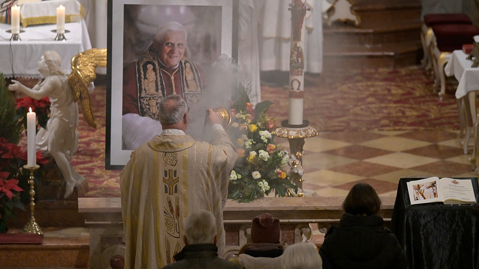 La veglia nella chiesa di Santa Maddalena, ad Altötting. (31.12.2022)