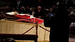 El cuerpo de Benedicto XVI