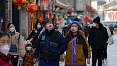 12 países exigen ya test negativos de covid a los viajeros procedentes de China