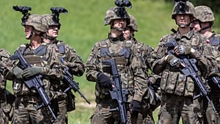 Польские солдаты с "Гротами"