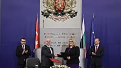 Unterzeichnung des Abkommens in Sofia