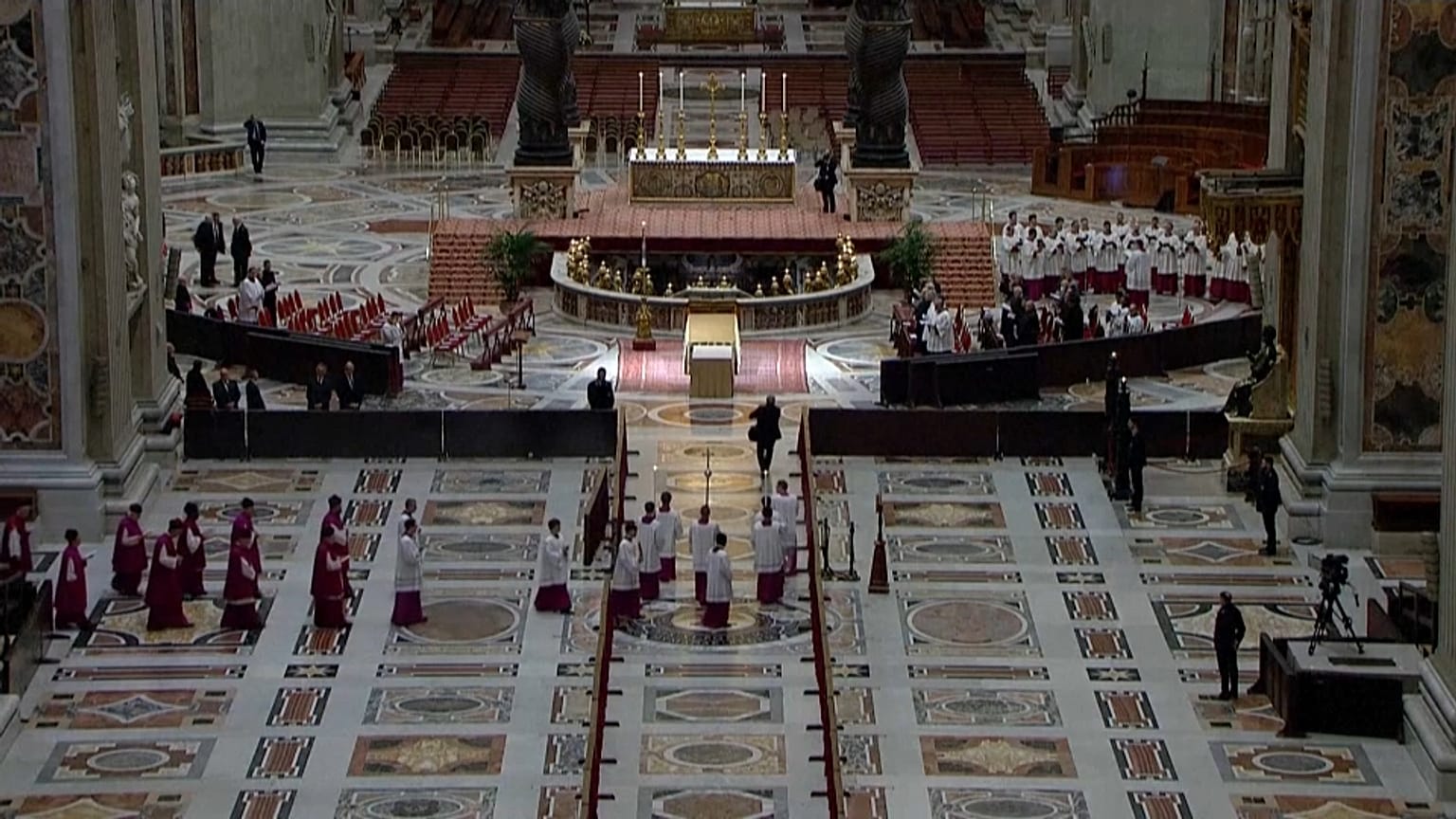 L'omaggio a Papa benedetto XVI