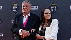 أوليفيا هاسي وليونارد وايتنغ بطلا فيلم روميو وجولييت في الفيلم المقتبس عام 1968.