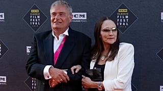 أوليفيا هاسي وليونارد وايتنغ بطلا فيلم روميو وجولييت في الفيلم المقتبس عام 1968.