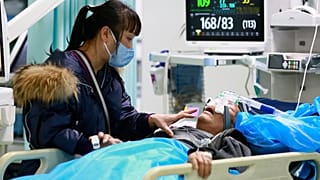 في أحد المستشفيات الصينية
