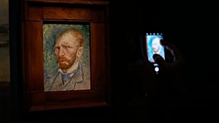 Van Gogh superstar. 