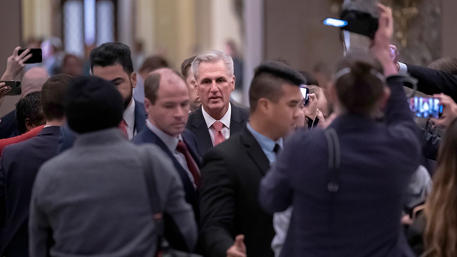 L'élu républicain de Californie Kevin McCarthy, favori de l'élection au poste de "speaker" de la Chambre des représentants des Etats-Unis, le 5 janvier à Washington DC.