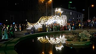 Participant representing one of the 'Three Kings' waves during the "Cabalgata de Reyes" Epiphany parade in Madrid, Spain, Thursday, Jan. 5, 2023. 