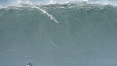 Riesenwelle in Nazaré in Portugal im Februar 2022 - dort starb Marcio Freire