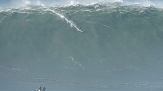 Riesenwelle in Nazaré in Portugal im Februar 2022 - dort starb Marcio Freire