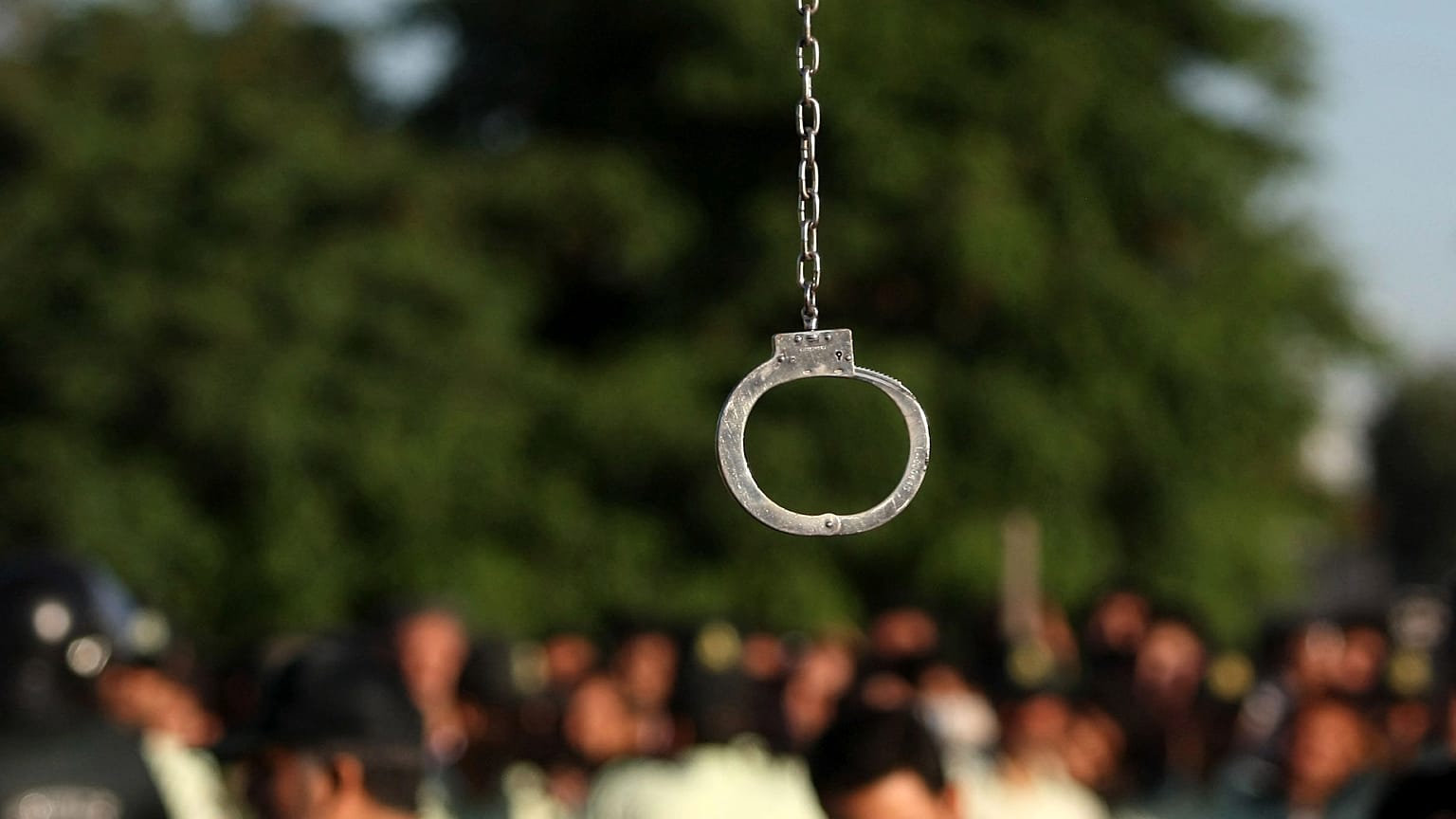 İran'da Mahsa Amini gösterileriyle ilgili 2 kişi daha idam edildi
