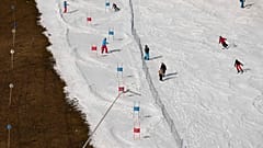 La pista de hielo natural de Carintia en Austria es una de las más concurridas del país, con miles de patinadores cada día.
