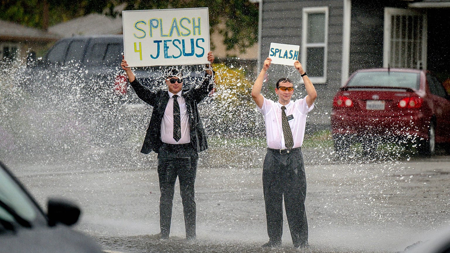Una preghiera per Gesù, sotto la pioggia. (Chino, California, 5.1.2023)
