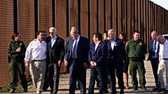 Ο αμερικανός πρόεδρος Τζο Μπάιντεν στα σύνορα ΗΠΑ - Μεξικού