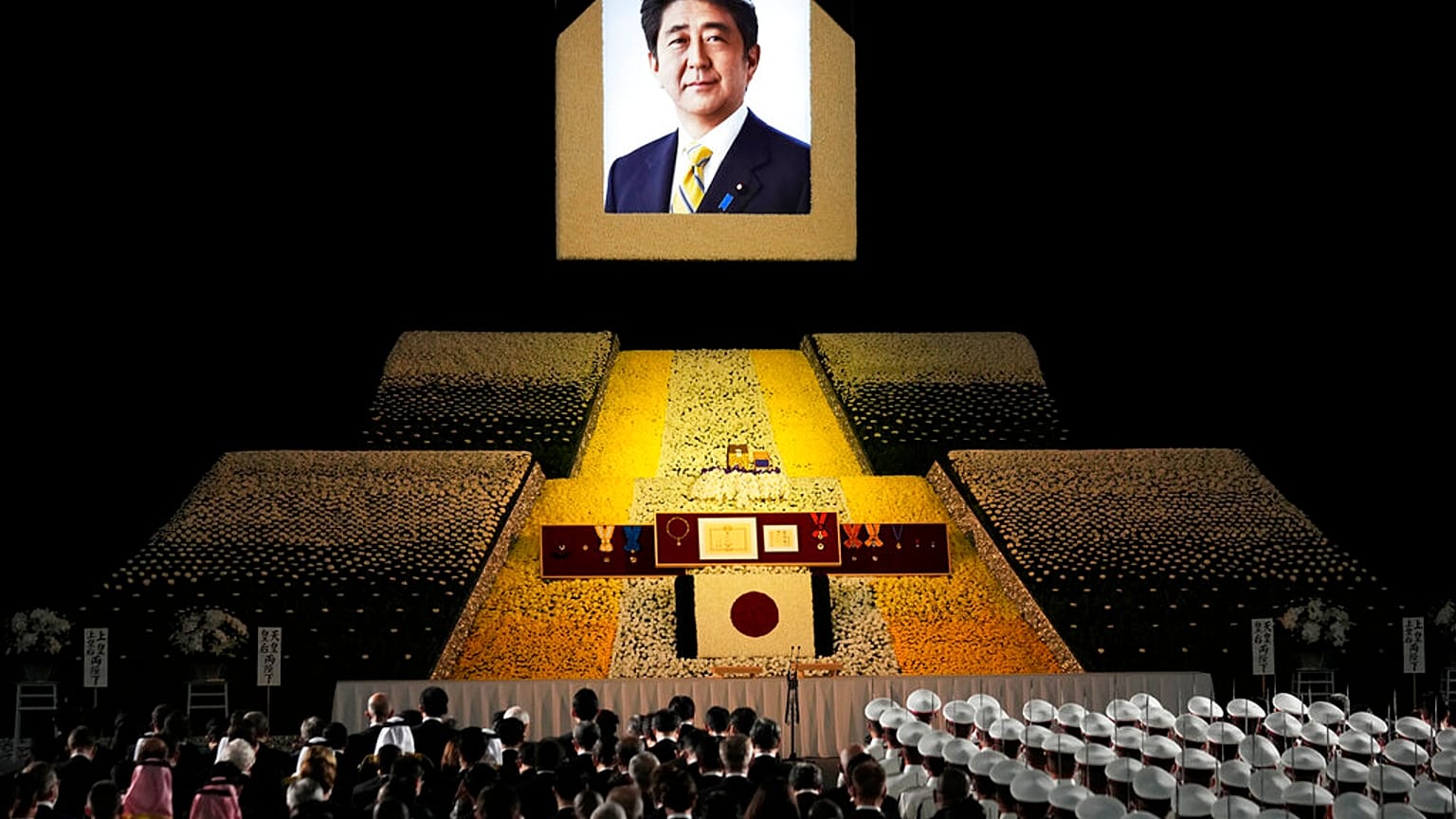 Japonya'da eski Başbakan Abe Şinzo'nun cenaze töreni (arşiv)