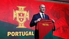 Roberto Martínez com a camisola de Portugal