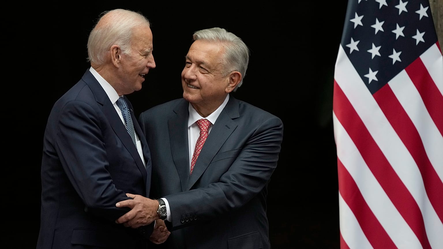 Президенты США и Мексики Джо Байден и Андрес Мануэль Лопес Обрадор