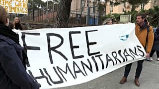 El juicio contra 24 cooperantes en Lesbos, "un asunto político" según varias oenegés
