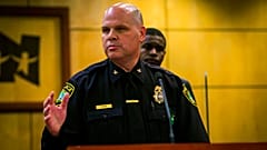 Newport News Polis Şefi Steve Drew